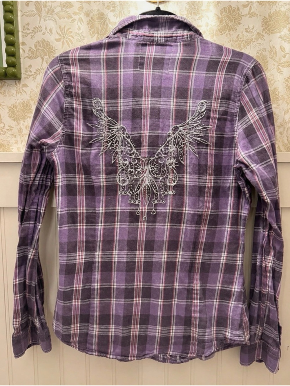 Maurices Premium Purple Plaid Butterfly Snap Front
Shirt - Medium